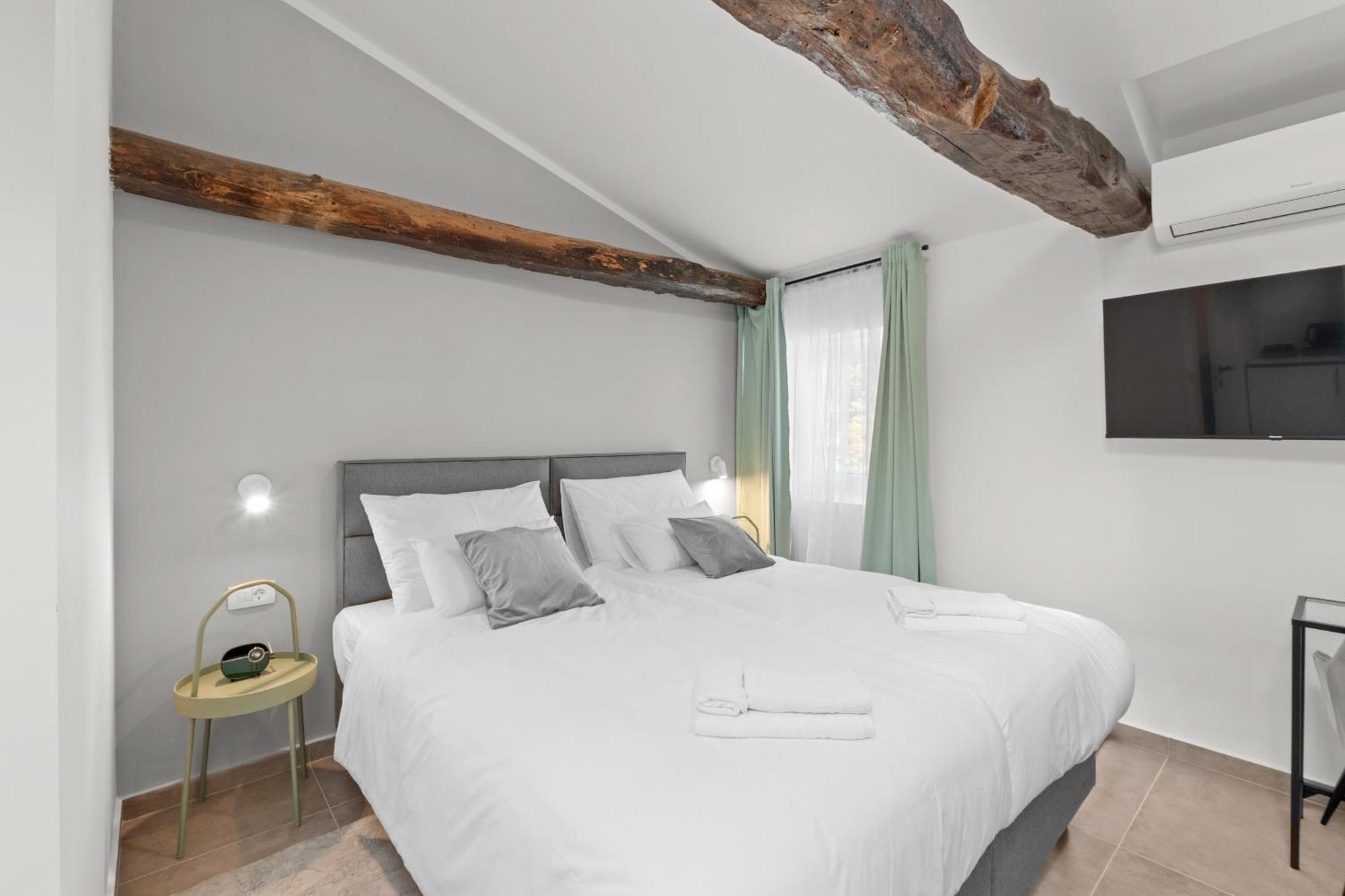 Konoba Most Rooms Buzet Buitenkant foto